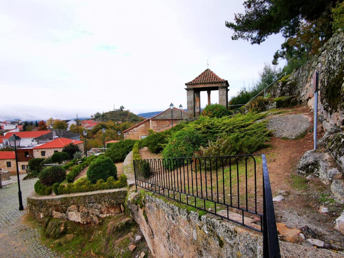 Casa Do Castelo Hotell Sernancelhe Exteriör bild